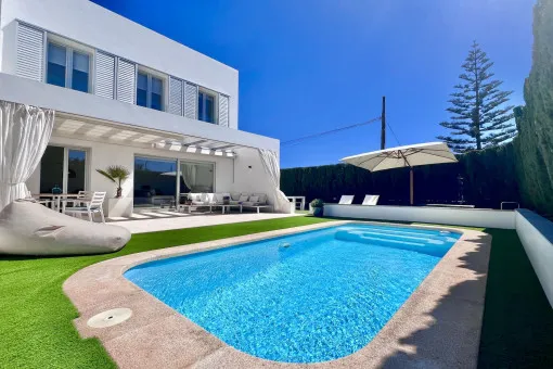 Bahia Grande, bright and modern chalet in a popular location near Palma — photo 2