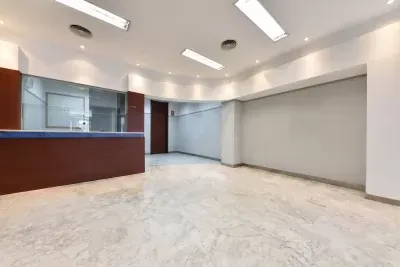 Commercial premises for sale in Manacor — photo 1