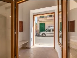 Completely renovated townhouse with many possibilities in Llucmajor! Semi-detached 6 bedrooms, Triplex — photo 3
