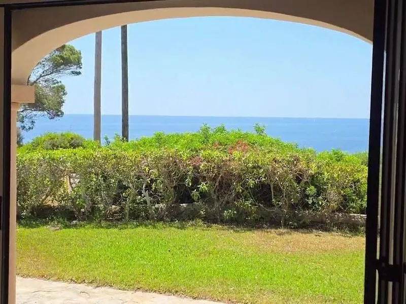 Villa with 5 bedrooms, 4 bathrooms, terrace and sea views for sale — photo 3