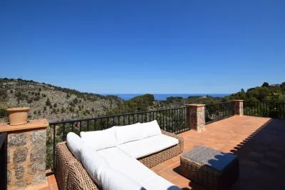Detached house with amazing views in Deià for rent — photo 1