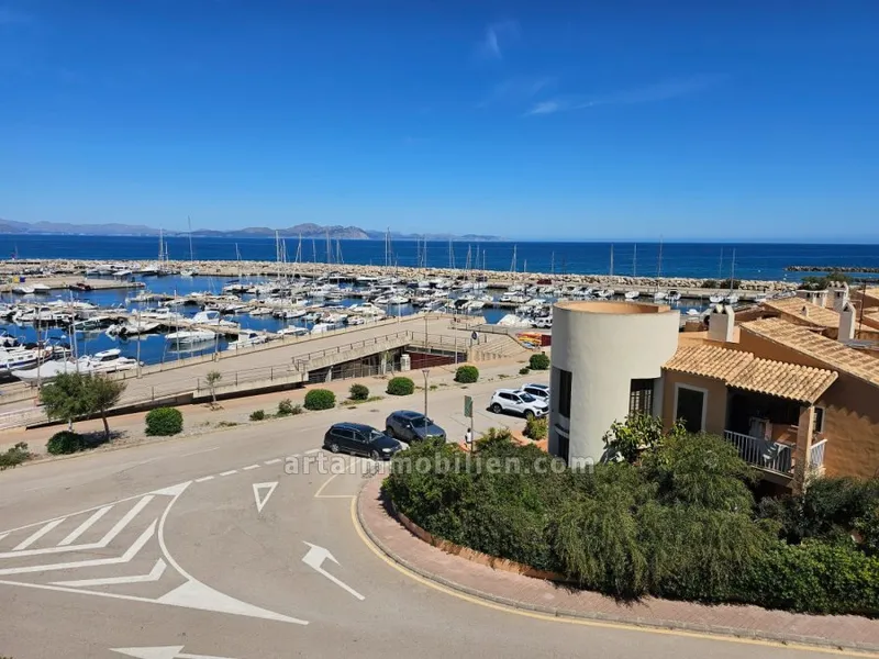 Villa next to the sea in Colonia de Sant Pere — photo 1