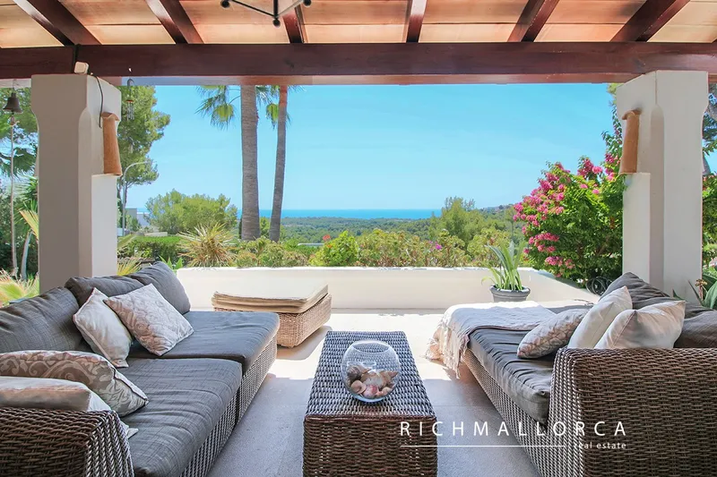 Beautiful villa in the upper area of Bendinat — photo 3