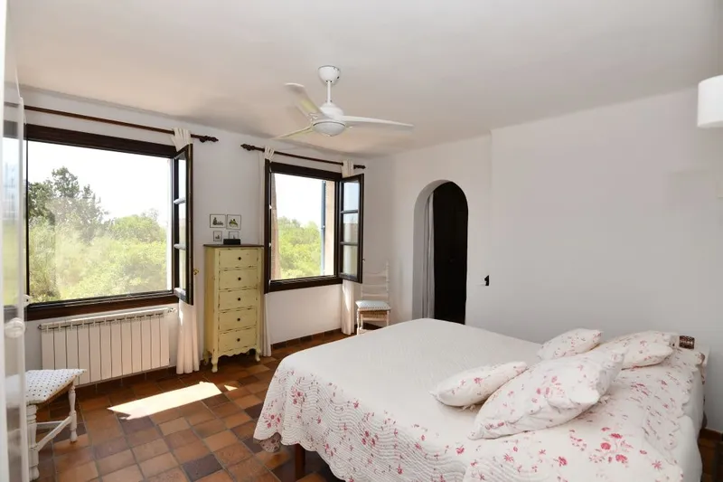 Country house with guest house in an idyllic location in Alqueria Blanca, Santanyi — photo 12