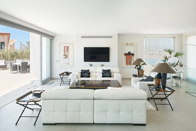 Exclusive: Modern villa above the Port Adriano marina with sea views - Marcel Remus Real Estate — photo 6