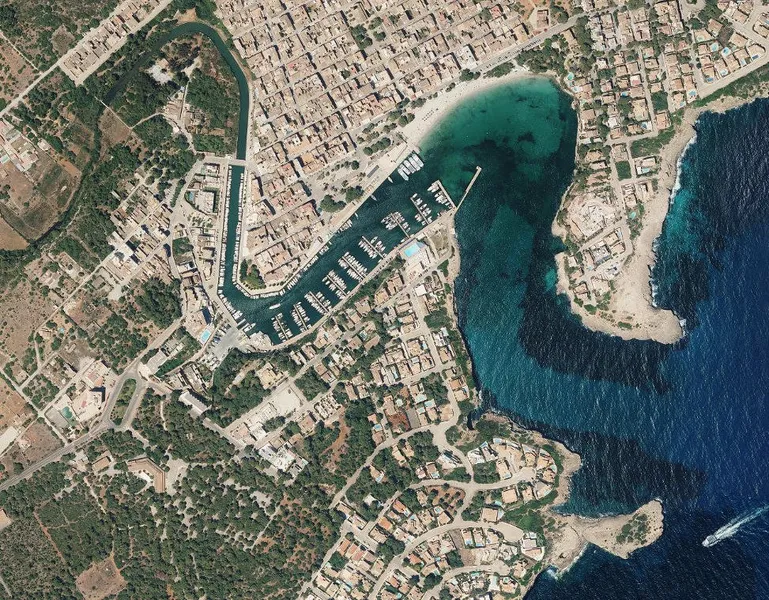 Luxury villa in the sought after port location in Porto Cristo — photo 7