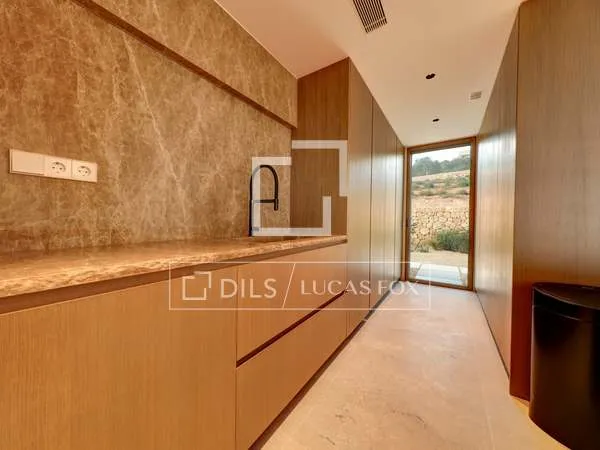 453m² country house with 125m² terrace for sale in Marratxí — photo 9