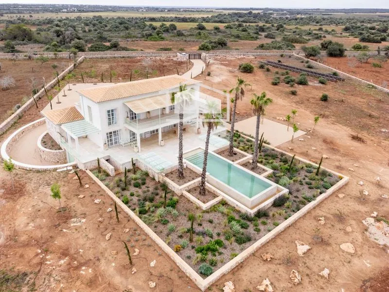Luxury finca on one of the last buildable plots in Cap de Ses Salines — photo 1