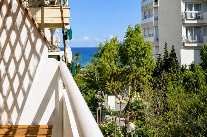 If you are looking for space, comfort and an excellent location, this apartment has everything you need to enjoy Cala Millor all year round — photo 3