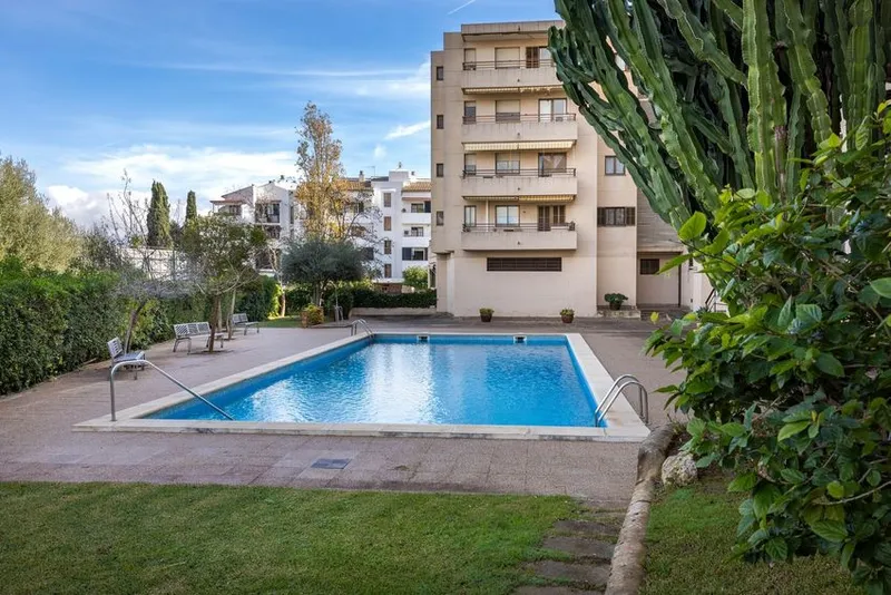 Flat / apartment in Son Dureta, Palma de Mallorca — photo 1