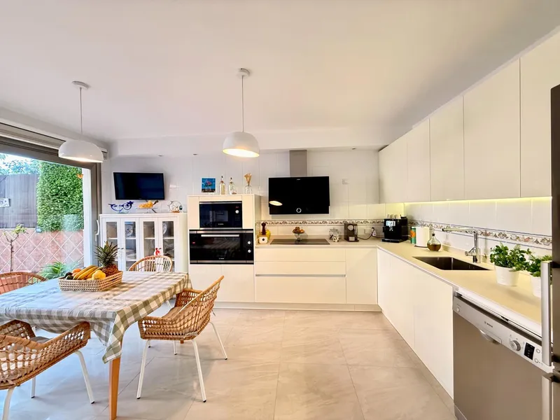 Beautiful and spacious apartment for sale — photo 8