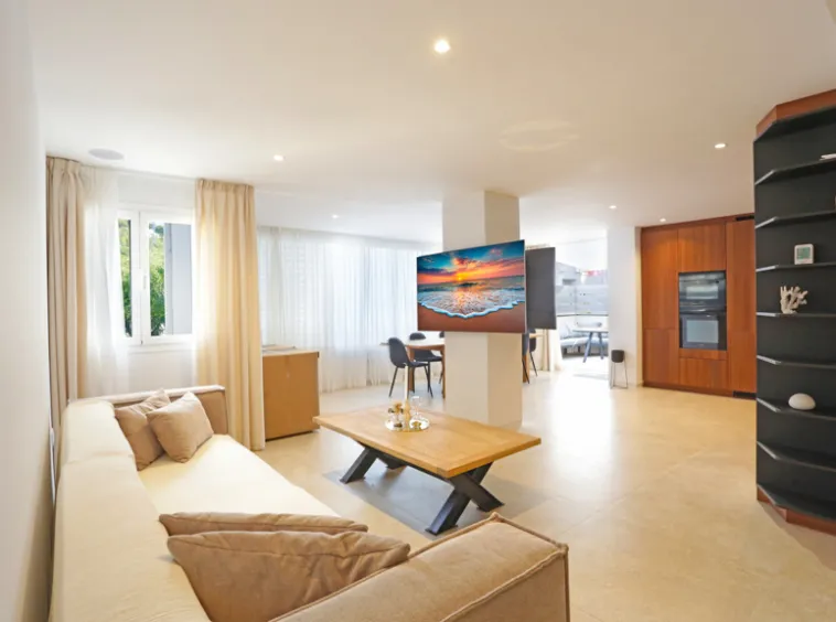 Ref.4208A – Spectacular Apartment with Terrace in Peguera — photo 1