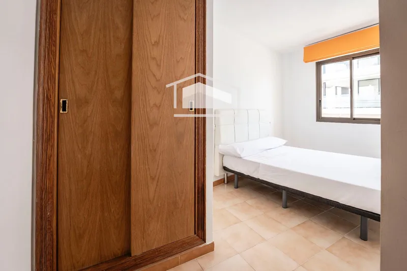 3-bedroom flat with terrace and garage one minute from the sea — photo 9