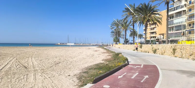 Fantastic ground floor in Can Pastilla near the beach with large terrace and covered outdoor parking — photo 1