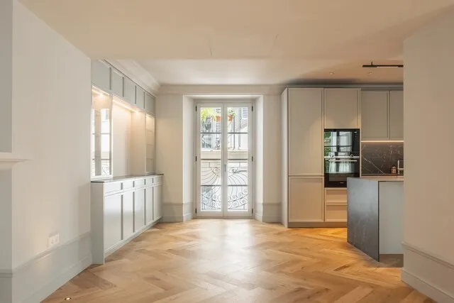 Chic renovated apartment for sale in historic Palau Peña, Palma Old Town, Mallorca — photo 9