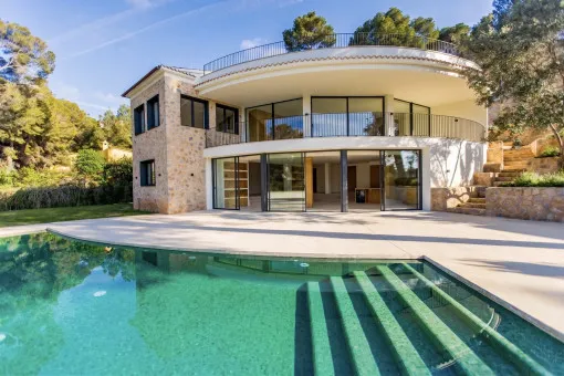 Santa Ponsa, modern villa in Santa Ponsa with clean architecture, Mediterranean lifestyle and privacy — photo 1