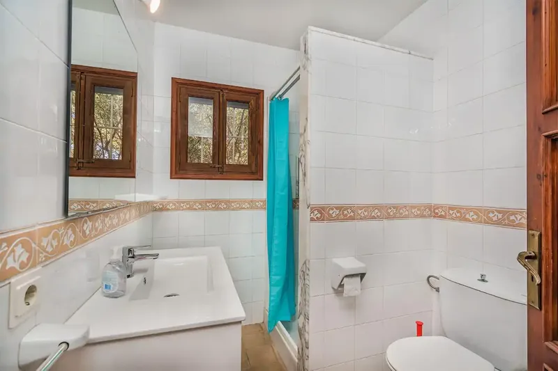 Una villa privada de 5 dormitorios y 5 baños para alquiler a largo plazo en Cala Cabo Pollenca. Con una vista impresionante de las montañas  — photo 5