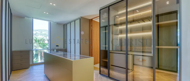 Luxury newly built Villa with sea views in Portals Nous — photo 10
