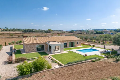 Lloret de Vistalegre, fantastic finca in a quiet location with pool and spacious plot in Lloret de Vistalegre - for rent from October — photo 1