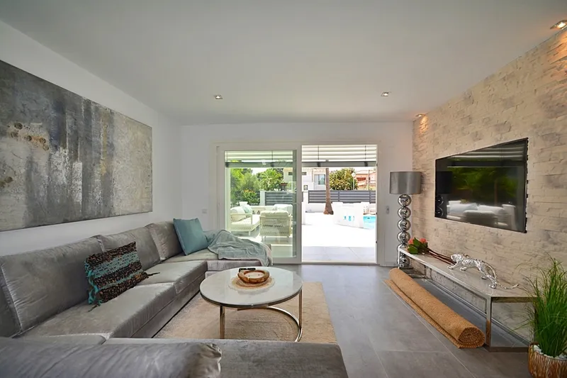 Villa completely renovated to a high standard in Calvià / el… — photo 7