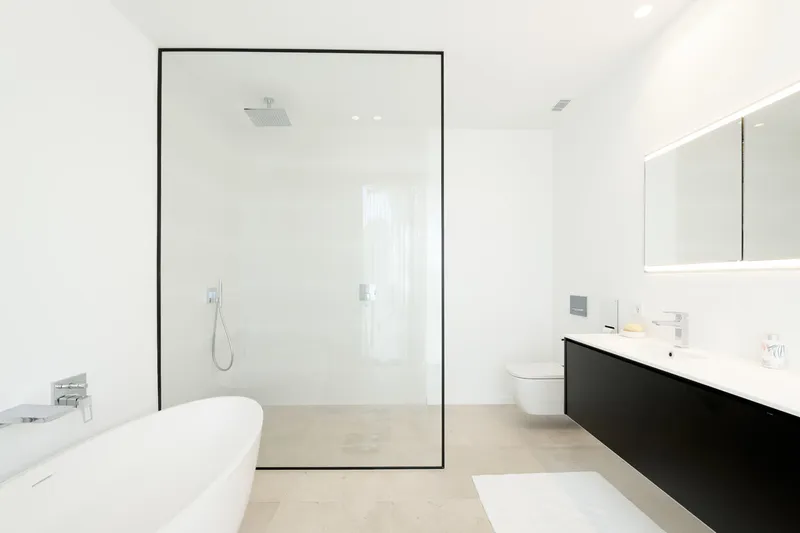 Family-friendly modern villa in Cas Catala with large pool and 5 bedrooms for sale — photo 7