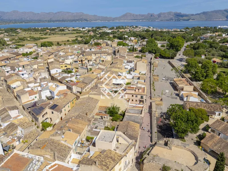 House with great potential for renovation for sale in Alcudia, Mallorca. — photo 2