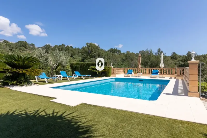 INMOCLAUS offers at the top of the charming village of Mancor de la Vall, surrounded by nature and with privileged views of the majestic — photo 11