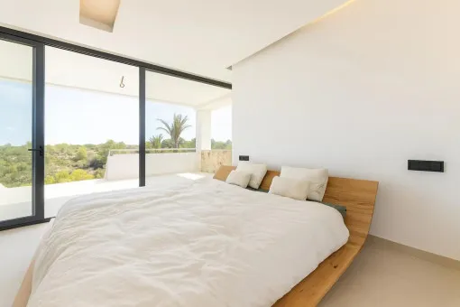 Son Gual, modern new-build villa with infinity pool and spacious terraces in Son Gual — photo 10