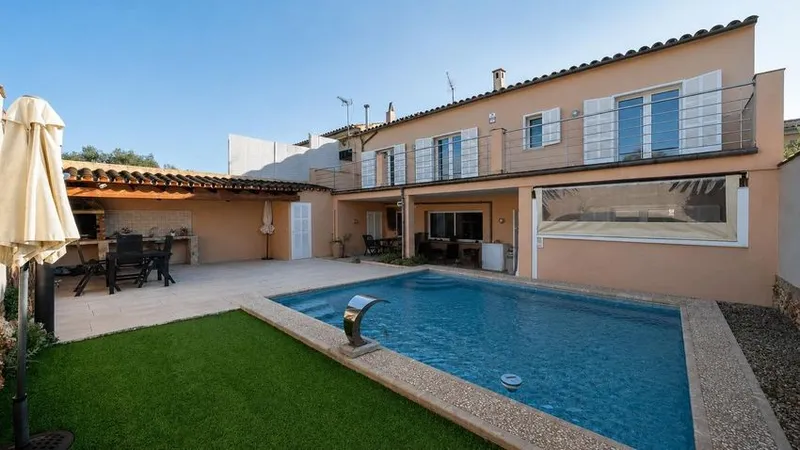 Detached house in Calle Jesús, Ariany — photo 1
