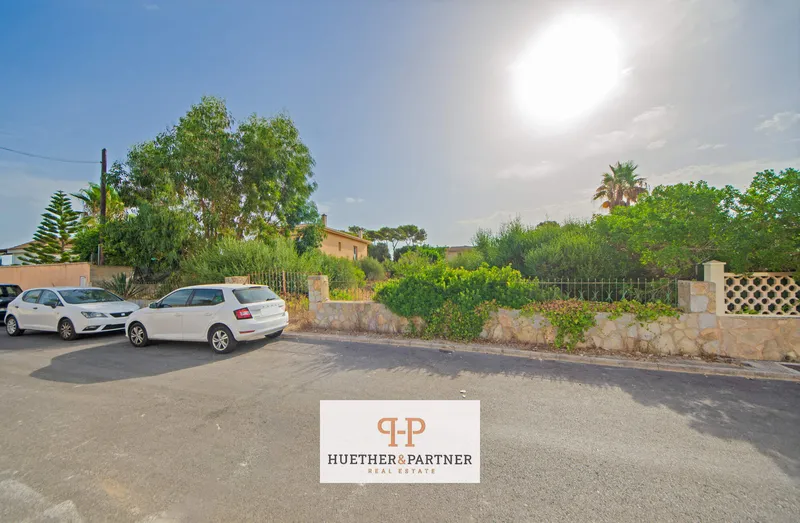 930m² plot with building permit and pool for sale — photo 1