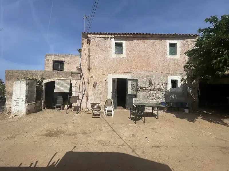 Old farmhouse for total renovation — photo 3