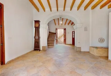 Mallorcan house with history in the heart of Sineu — photo 1