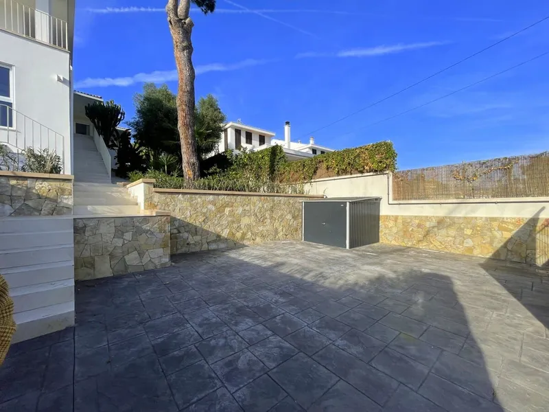 Villa for rent in Palmanova, Calvià, Mallorca — photo 4