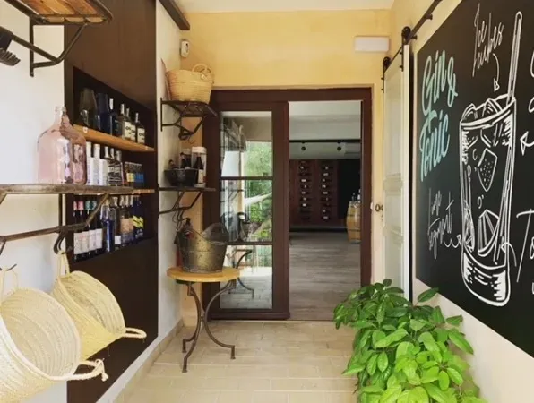 Great opportunity! Transfer of a business that consists of a wine shop + garden centre on the coast of Manacor area on the east of Mallorca. — photo 7