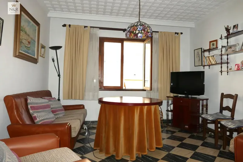 IKV00508-2. Building for sale with garage on ground floor and apartment on 1st floor. They form a single registered unit although they are separate — photo 7