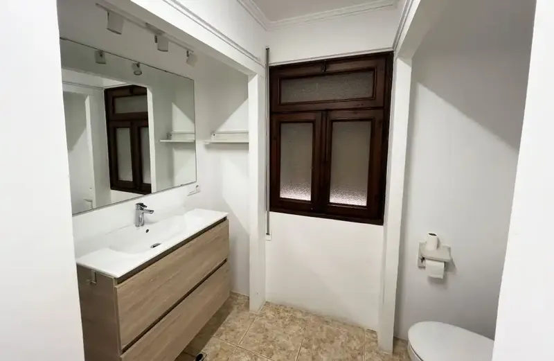 Spacious apartment for sale in the San Miguel area, Palma de Mallorca, in an elegant building, a few meters from the surroundings of the Mercat de l'Olivar — photo 11