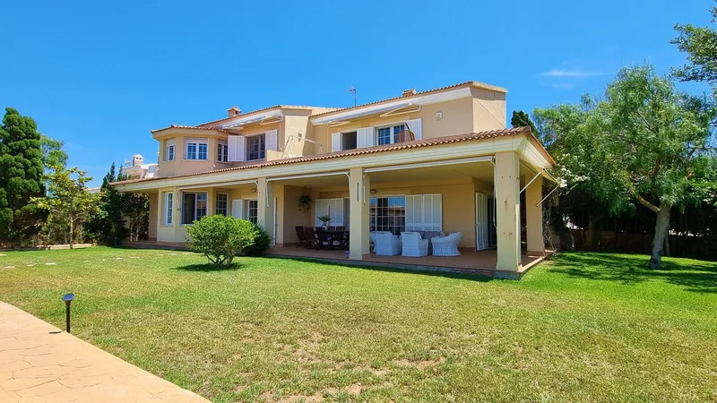 VE-JHRE034 – 5-bedroom family villa with tourist rental license, large garden and pool — photo 6