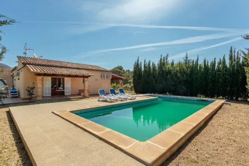 Pollensa, ground-level finca with rental license and pool on a quiet side street in Port de Pollença — photo 2