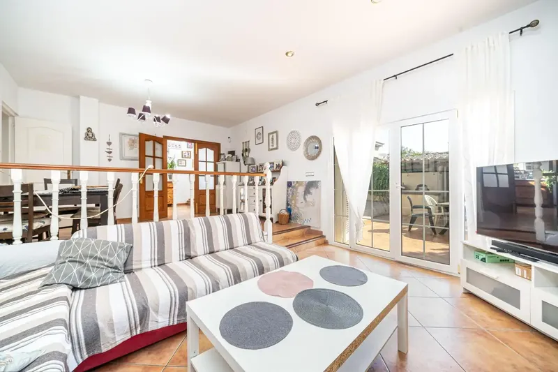 En una de las zonas residenciales más demandadas del municipio de Llucmajor, presentamos esta magnífica vivienda unifamiliar situada en Sa T — photo 6