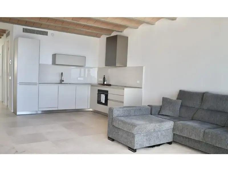 Exclusivo ático de obra nueva en primera línea de mar en Colònia de Sant Pere, con impresionantes vistas directas al Mediterráneo. — photo 3