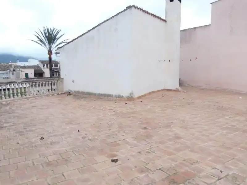 Nice attic in Llucmajor with independent entrance. Living room, 5 bedrooms, 2 bathrooms, terrace on the floor, large solarium terrace with room type e — photo 1