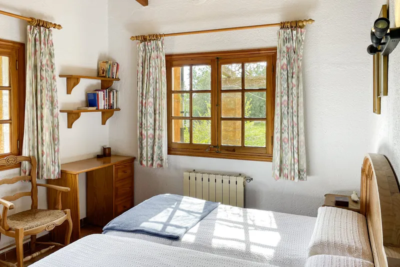 Charming Finca – Single-Level Living with 3 Bedrooms and Idyllic Plot — photo 7