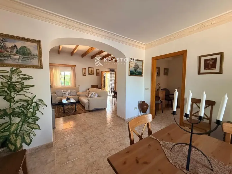 Discover a unique finca in Llucmajor combining privacy, nature, self-sufficiency and enormous development potential. A property — photo 12