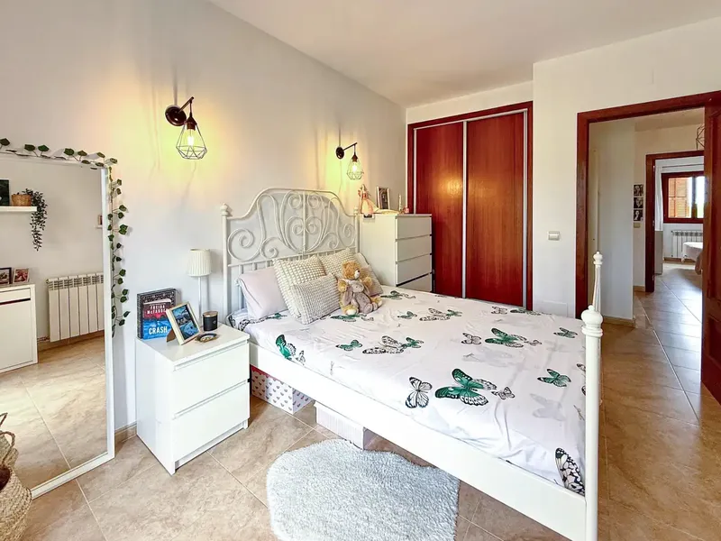 Discover this beautiful townhouse located in the idyllic village of Moscari, a place where tranquility and natural surroundings merge. — photo 9