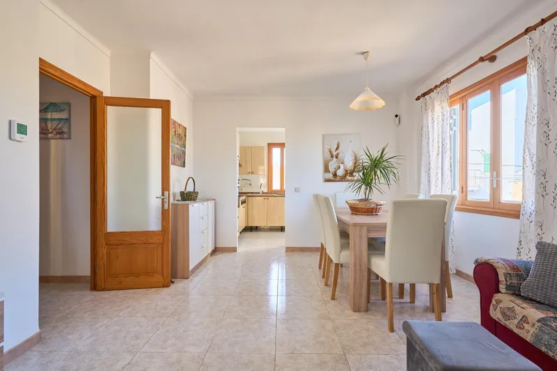 Magnificent estate of 2 homes of 108 m2 each plus attic and garages in Cala Morlanda — photo 3