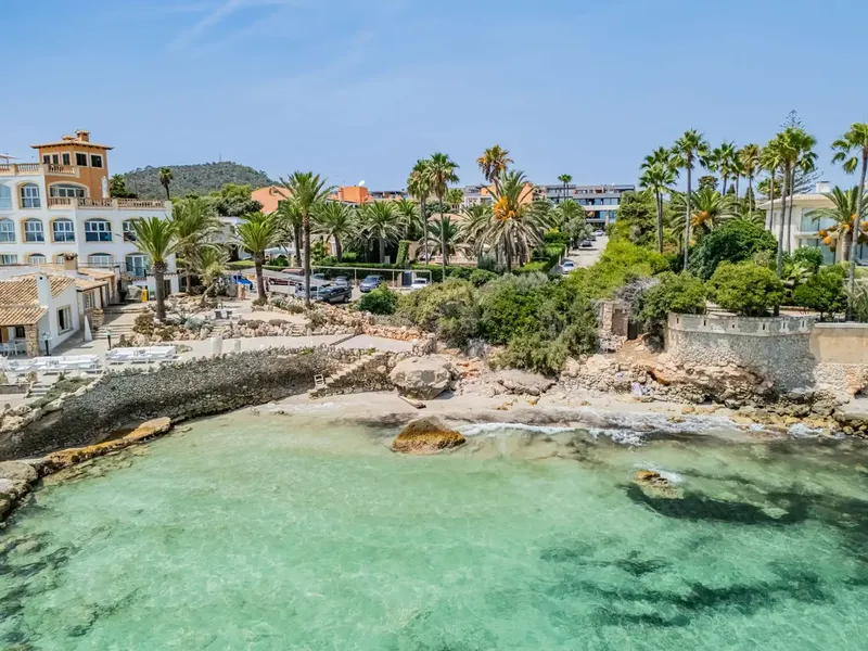 This exclusive penthouse in Port Verd offers luxurious living at the highest level and is the perfect second residence in Mallorca. — photo 2