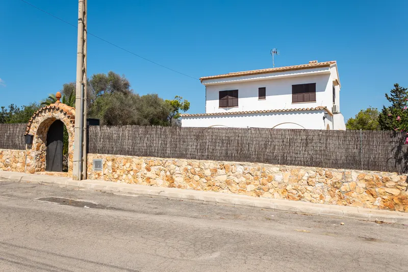 Chalet in Cala Llombards near the beach — photo 3