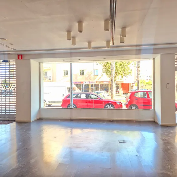 Commercial premises in the best area of Manacor – Paseo del Ferrocarril — photo 3