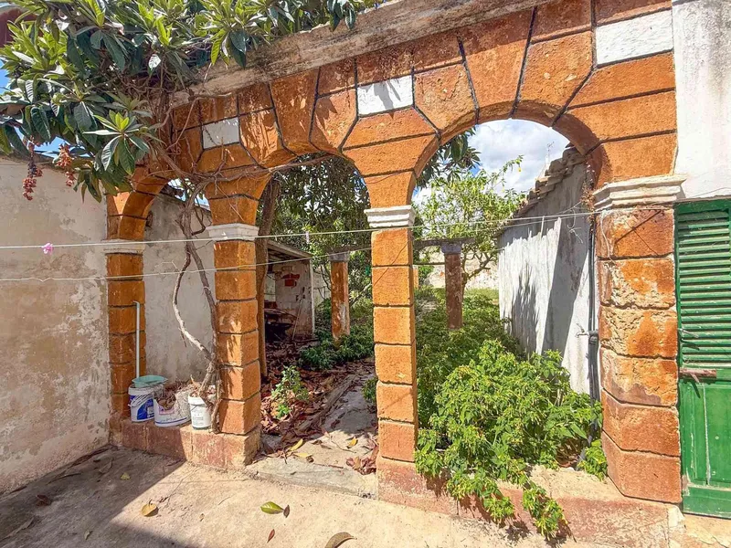 Large townhouse with XL garden and several residential units in the center of Felanitx — photo 4