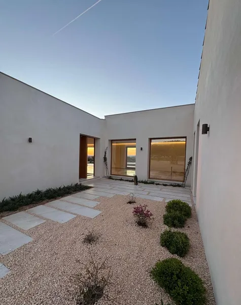 New-build villa with infinity pool and 222 olive trees – near Rafa Nadal Academy — photo 12